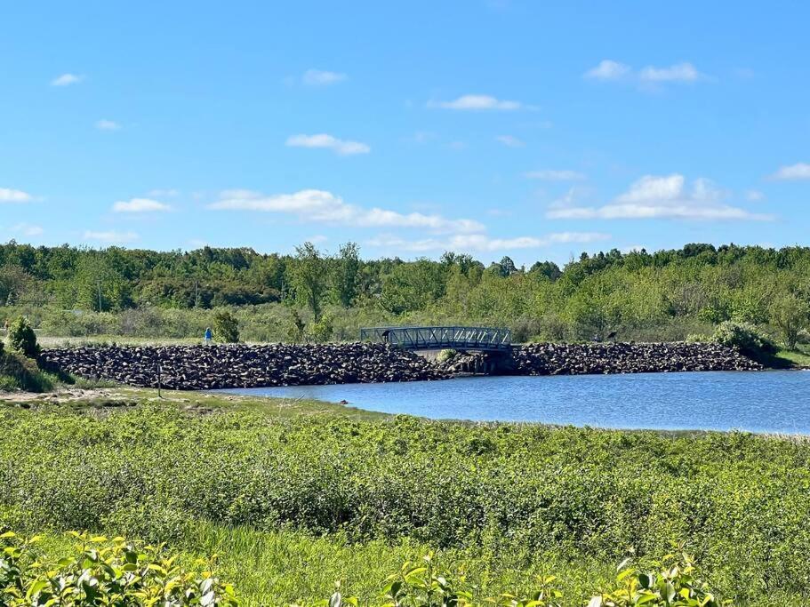 Waterfront Cottage "The Dream" With Private Hot Tub Shediac Bagian luar foto